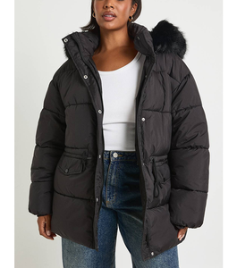 เสื้อโค้ทบุนวมผ้าฝ้ายแบบควิลท์สั่งทำ OEM สำหรับผู้หญิง พร้อมฮู้ดขนเฟอร์เทียมสุดหรูสำหรับฤดูหนาว แฟชั่นลำลอง ขายส่ง - Product Image 2