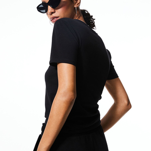 T-shirt en molleton respirant à manches longues et col à capuche 100 % coton biologique pour femme – Collection personnalisée en promotion - Product Image 3