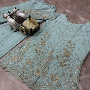 Conjunto de Kurta y Palazzo de Seda Chinon Premium para Mujer con Bordado y Lentejuelas |   Traje festivo completamente cosido - Product Image 1