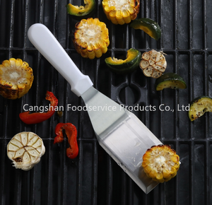 Ensemble d'ustensiles de cuisine et de barbecue en métal Henry Foodservice, 10 pièces, avec manche en plastique, écologiques et robustes - Product Image 4