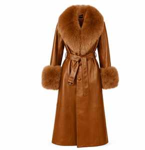 Abrigo largo de invierno para mujer, de piel sintética marrón, con cuello y puños de piel. - Product Image 1