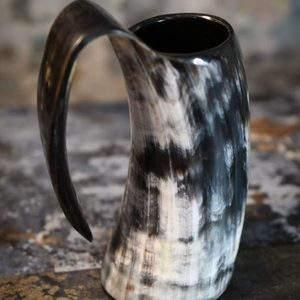 Nouveautés : Tasse en corne de buffle naturelle, faite à la main, écologique et durable, style moderne, pour la bière, en provenance d'Inde - Product Image 1
