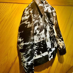 Veste en cuir de vachette avec fourrure véritable, style tendance, en cuir véritable de haute qualité, coupe ajustée, style personnalisé, qualité supérieure durable, unisexe - Product Image 5