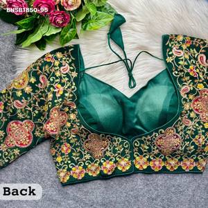 Superbe Blouse Prête-à-Porter en Crêpe Naturel de Couleur Intense, Style Madhubala, avec Manches Coude, Ornements Richement Brodés, Prix de Gros - Product Image 6