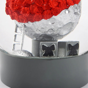 Globe à neige au design traditionnel - Product Image 3