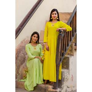 Vestido Peela Gotta Amarillo Hecho a Mano, Hermoso, Silueta en A, Talla XS, Cintura Natural, Cuello Redondo, Diseño Sencillo - Product Image 4