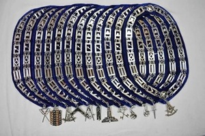 Collares masónicos de cadena plateada Blue Lodge con joyas de plata y base azul - Juego completo de insignias masónicas de 12 piezas - Product Image 2