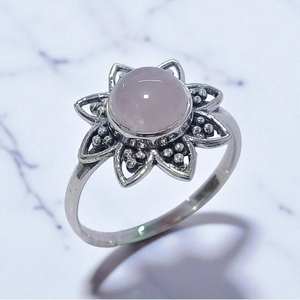 Anillos de Plata con Diseño de Girasol con Cuarzo Rosa Natural y Piedra Lunar para Mujer, Anillos y Joyería Hechos a Mano en Plata de Ley 925 - Product Image 3