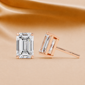Pendientes de Diamantes con Corte Esmeralda, Chapados en Oro Amarillo de 14K, con Moissanita Engastada en Garras, Regalo de Cumpleaños - Product Image 6