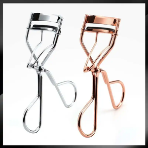 ที่ดัดขนตาด้ามยาว สัมผัสนุ่มนวล ควบคุมได้ดีขึ้น ใช้แล้วทิ้ง ดีไซน์ทนทาน สำหรับดวงตาบอบบาง CE โดย Blush Surgical - Product Image 6