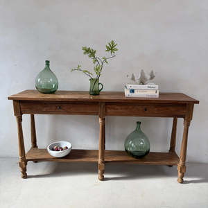 Mesa Consola Rústica de Madera Oscura Reciclada con Cajones, Aparador de Entrada Estilo Granja para Sofá o Pasillo con Estante de Almacenamiento Inferior - Product Image 1