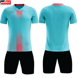 ชุดฟุตบอลทีมชายแบบปรับแต่งได้ เสื้อเจอร์ซีย์ กางเกงขาสั้น ชุดกีฬาซับเหงื่อ - Product Image 1