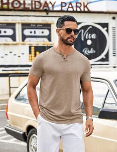 Camiseta de Cuello en V Personalizada al por Mayor para Hombre, Spandex/Algodón, Corte Ajustado, Transpirable, de Secado Rápido, Ecológica, Manga Corta, 220g, Informal - Product Image 2
