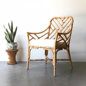 Chaise en rotin de haute qualité fabriquée au Vietnam, chaises en bois massif naturel pour restaurants et hôtels. - Product Image 4