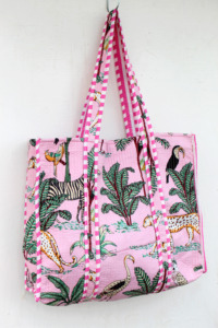 Sac fourre-tout matelassé en coton à imprimé floral, doublure en toile écologique, sac de shopping et de voyage tendance - Product Image 4