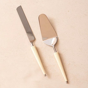 Esparcidor de queso de estilo occidental, juego de esparcidor y rebanador, diseño de rama plegable hecho a mano - Product Image 3