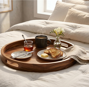 Plateau de service rond en bois finition noyer de qualité supérieure – Plats décoratifs écologiques faits à la main pour servir du café, du thé et des aliments - Product Image 1
