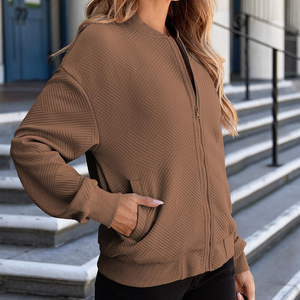 Veste bomber pour femme sur mesure, prix bas, manches longues, respirante, chaude pour l'hiver, vente chaude - Product Image 4