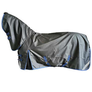Manta de Protección para Caballos Cómoda, Transpirable e Impermeable, Ligera y Duradera, Fabricada en Poliéster con Acolchado de Felpa y Cierres Ajustables - Product Image 6
