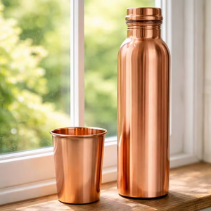 Vajilla de Cobre Puro 100% Ecológica de Primera Calidad, Experimente el Bienestar con Nuestra Botella de Diseño - Product Image 1