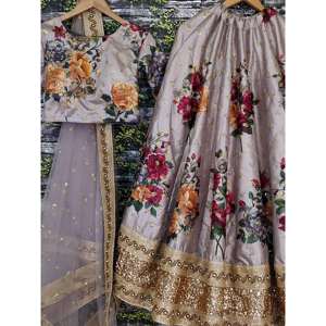 Precioso diseñador gris bordado Lehenga Choli Elegante ropa de fiesta vestidos de noche - Product Image 4