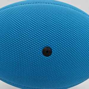 Balón de rugby profesional de cuero resistente cosido a mano, ideal para entrenamiento y partidos, con agarre duradero y personalizado. - Product Image 4