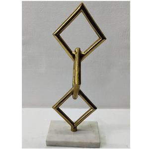 Escultura Moderna de Lujo en Mármol con Base de Metal, Adorno Decorativo para Mesa - Product Image 2