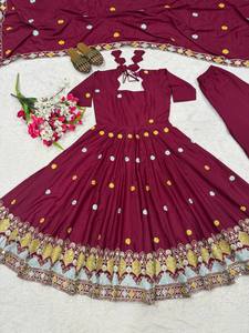 Women Traditional Indian Pakistani Vintage Salwar Kameez Floor-Length Embroidered Wedding Party <b>Dress</b> Regular Fit Stretchable - Product Image 6