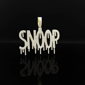 Colgante de Corona Personalizado con Circonitas Cúbicas Estilo Street Hustle - Product Image 1