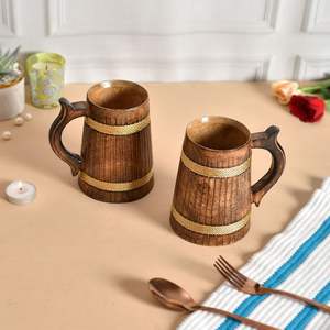 Tasses en bois sculptées à la main, créées par des artisans expérimentés, offrant une sensation authentique pour les moments de consommation quotidiens. - Product Image 4
