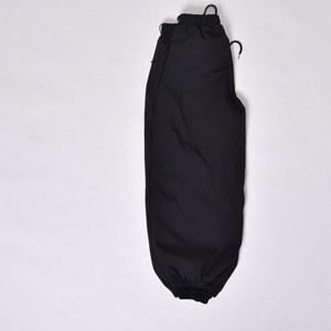 Pantalones de nieve impermeables holgados con estampado de esqueleto negro de nuevo diseño de moda con cintura con cordón y puños elásticos - Product Image 1