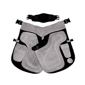 Tablier de fermeur en cuir pour le soin des sabots de cheval, dernière qualité, ergonomique - Product Image 1