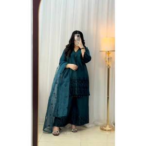 ชุดออกแบบด้านบนด้านล่างและ dupatta พร้อมชุดปักลำดับไซส์ XL - Product Image 5