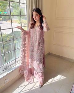 HENIXA CREATION Ensemble Kurta et Pantalon Palazzo Traditionnel Ethnique Brodé en Tulle Lourd et Doux, Coupe Ajustée, Longueur Cheville, Inde Pakistan - Product Image 1
