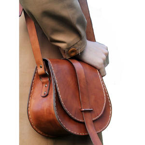 Sac à main en cuir de vachette, sac à bandoulière classique artisanal, sacoche de bureau, sac de voyage, design élégant et durable, fermeture éclair - Product Image 3