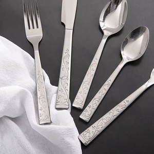Couverts en acier inoxydable de qualité supérieure, écologiques, avec manches en résine, durables, réutilisables, élégants pour les fêtes et les repas. - Product Image 3