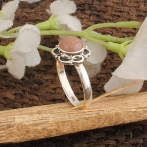 Bague en argent sterling 925 avec pierre de lune naturelle pêche, cabochon rond, bijou de déclaration, vente en gros, fabricant de bijoux - Product Image 6