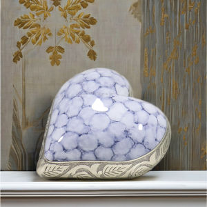 Urnas de Cremación de Latón con Forma de Corazón Blue Clouds para Cenizas Humanas, Urna de Latón Resistente a los Arañazos de Alta Calidad, Urnas de Corazón para Cenizas de Adultos - Product Image 1