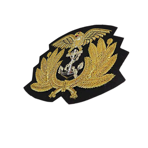 Badges personnalisés en tissu sergé brodé à la main, de luxe, écologiques, sans nickel, brillants, pour la vente en gros - Product Image 4