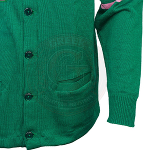 Cardigan en acrylique tricoté vert pour homme, pulls pour femme, avec lettrage AKA grec rose, manches rayées, col en V, boutons sur le devant - Product Image 4
