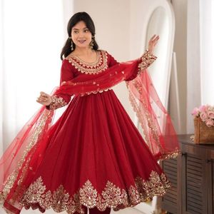 Doremon Crush Embroidered <b>Sequins</b> Modal Quick Dry <b>Top</b> Pant Set <b>Butterfly</b> Net Dupatta 3 Meter Flair Diwali Special Wholesale - Product Image 4