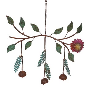 พวงมาลัยคริสต์มาสสีแดงดอกไม้สีเขียวใบไม้  ทำจากโลหะชุบสังกะสี  รักษาสิ่งแวดล้อม  ของตกแต่งงานปาร์ตี้  ทำด้วยมือ  หลากสี  สไตล์โมเดิร์น - Product Image 3