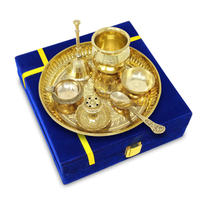 Ensemble de thali pour pooja en laiton pur au design classique, assiette de pooja artisanale traditionnelle avec cloche Kalash et Diya pour la décoration de Diwali - Product Image 6