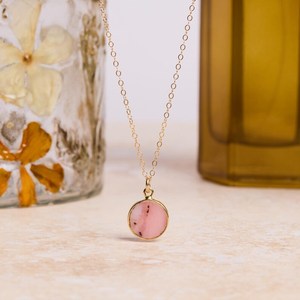 Pendentif en argent 925 vintage avec opale rose naturelle ronde, pierre de naissance d'octobre, bijou de fiançailles, cadeau pour maman, épouse, sœur - Product Image 5