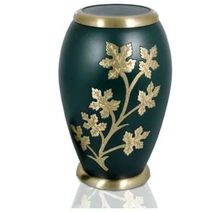 Urna Funeraria Conmemorativa de Aluminio Hecha a Mano con Diseño de Corazón Plateado y Alas de Ángel Blancas para Cenizas Humanas de Adultos - Product Image 3