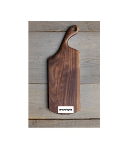 Planche à découper en bois naturel massif, planche à découper artisanale pour la cuisine, planche de service rustique avec un motif de grain unique - Product Image 5