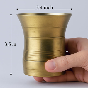 Vaso de Latón Puro Tradicional para Puja, Vaso para Beber, para Uso Ritual, Servir Agua Diariamente y Vajilla Clásica de Latón - Product Image 2