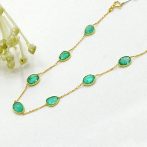 Pulsera hecha a mano de piedras preciosas de Esmeralda natural de calidad más vendida en pulsera de oro amarillo de 18K, joyería para venta al por mayor - Product Image 2