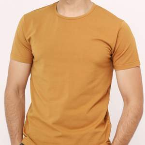 เสื้อยืดผู้ชายไนลอน 100% แบบสั่งทำพิเศษ แขนสั้น คุณภาพสูง ดีไซน์ลำลอง คอกลม รับผลิตแบบ OEM ODM - Product Image 1