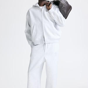 เสื้อฮู้ดดี้ผู้ชายทรงบ็อกซี่ น้ำหนัก 360 กรัม สีดำ ซิปหน้า พิมพ์โลโก้ ผ้าโพลีเอสเตอร์/คอตตอน ทรงโอเวอร์ไซส์ ซักแล้ว รักษ์โลก - Product Image 2